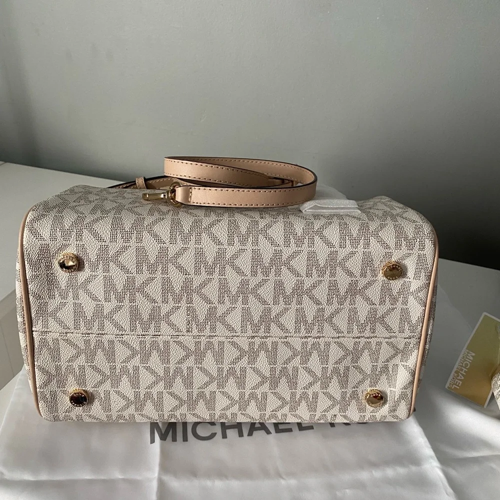 Michael Kors Grayson satchel with matching wallet - Picture 10 of 10
